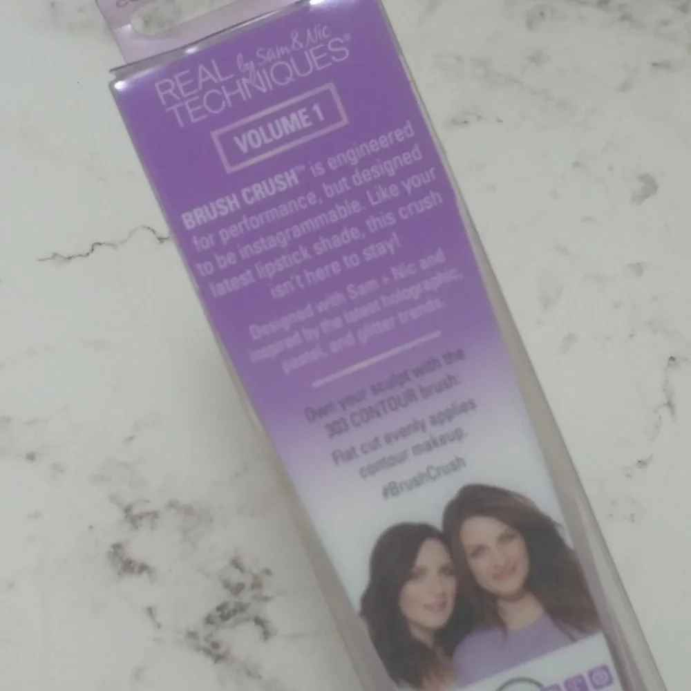 Limited Edition Real Techniques Contour Brush